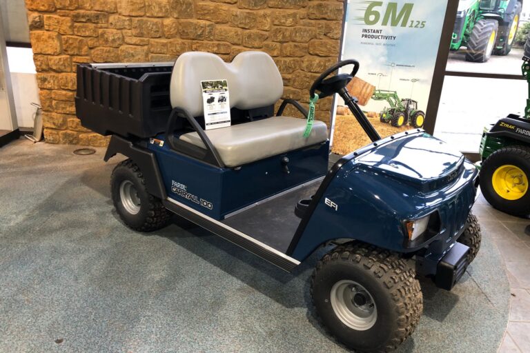 Club Car Carryall 100 Utility Vehicle
