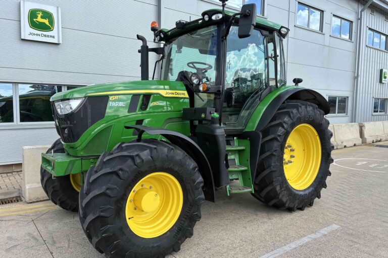 John Deere 6R 130