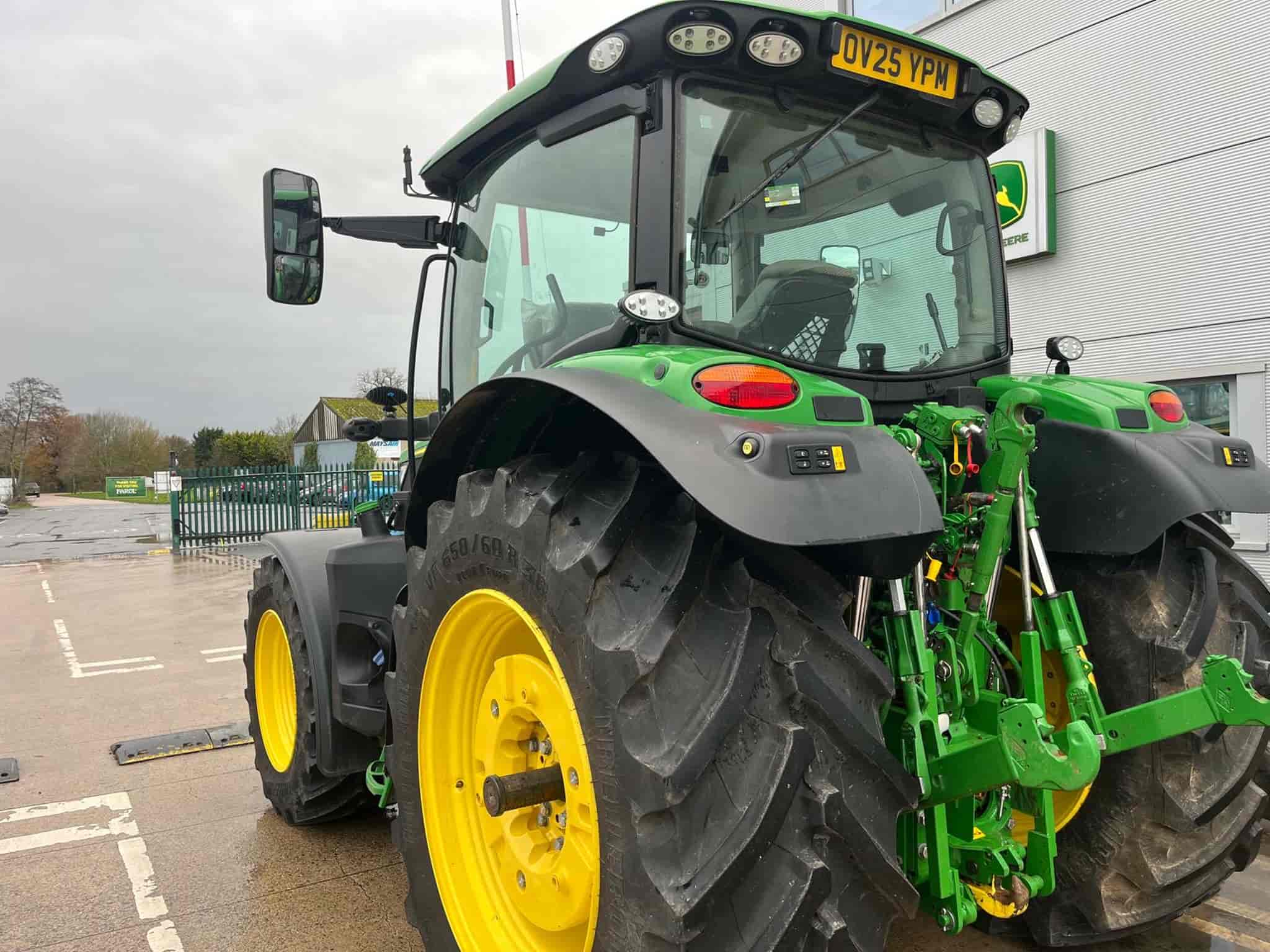 John Deere 6R 150