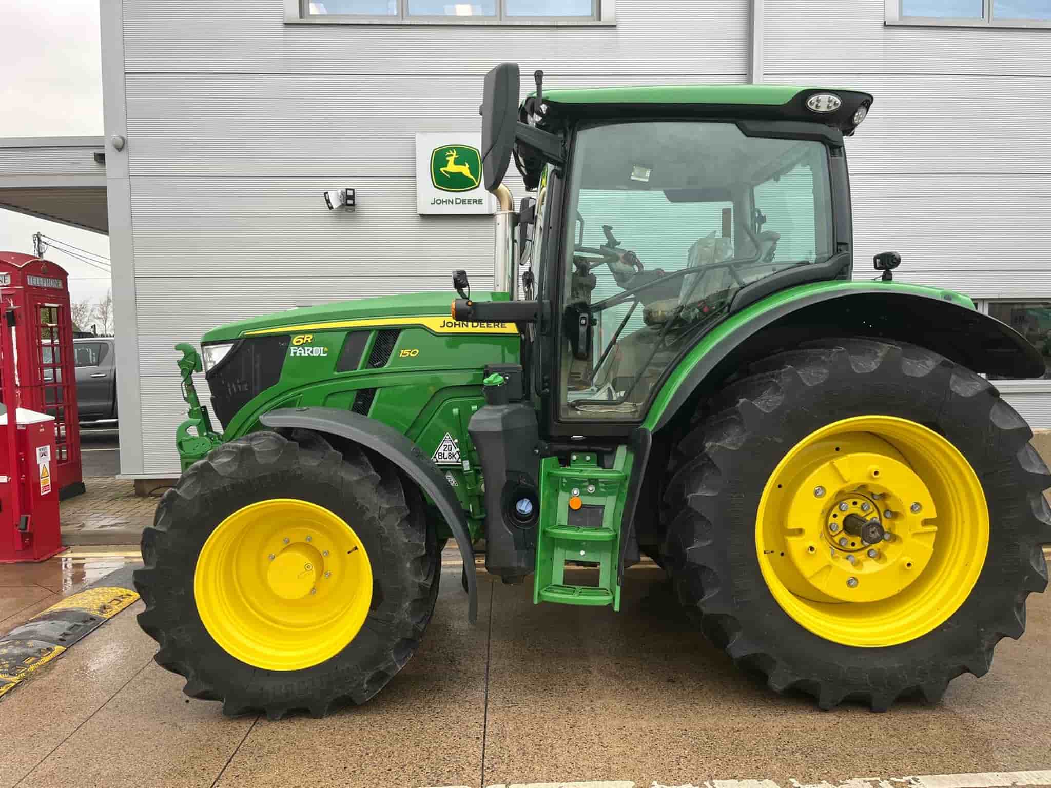 John Deere 6R 150