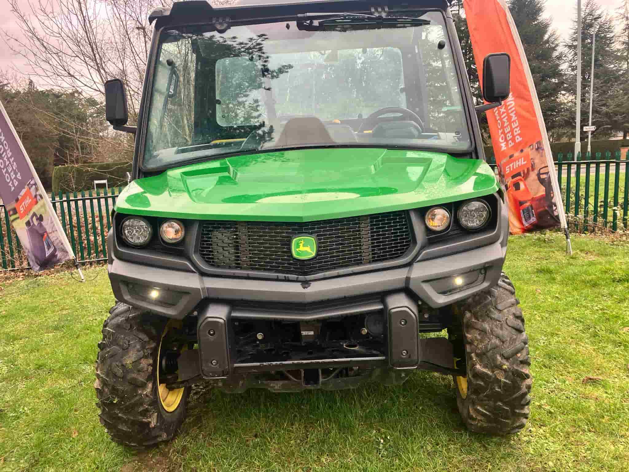 John Deere XUV865M Gator