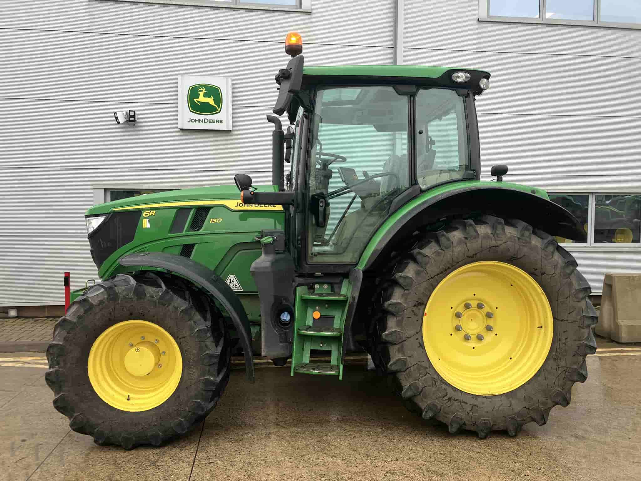 John Deere 6R 130