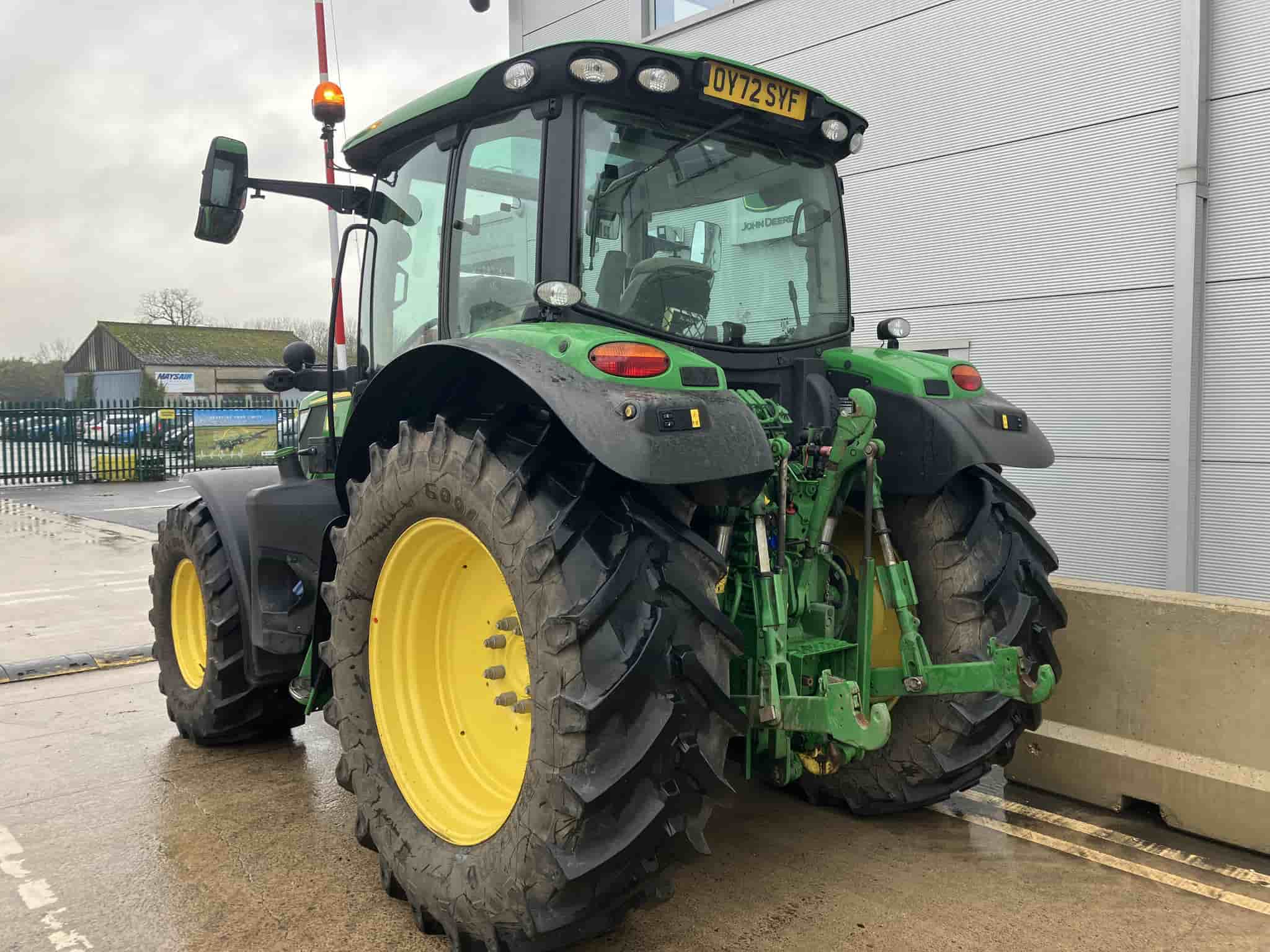 John Deere 6R 130