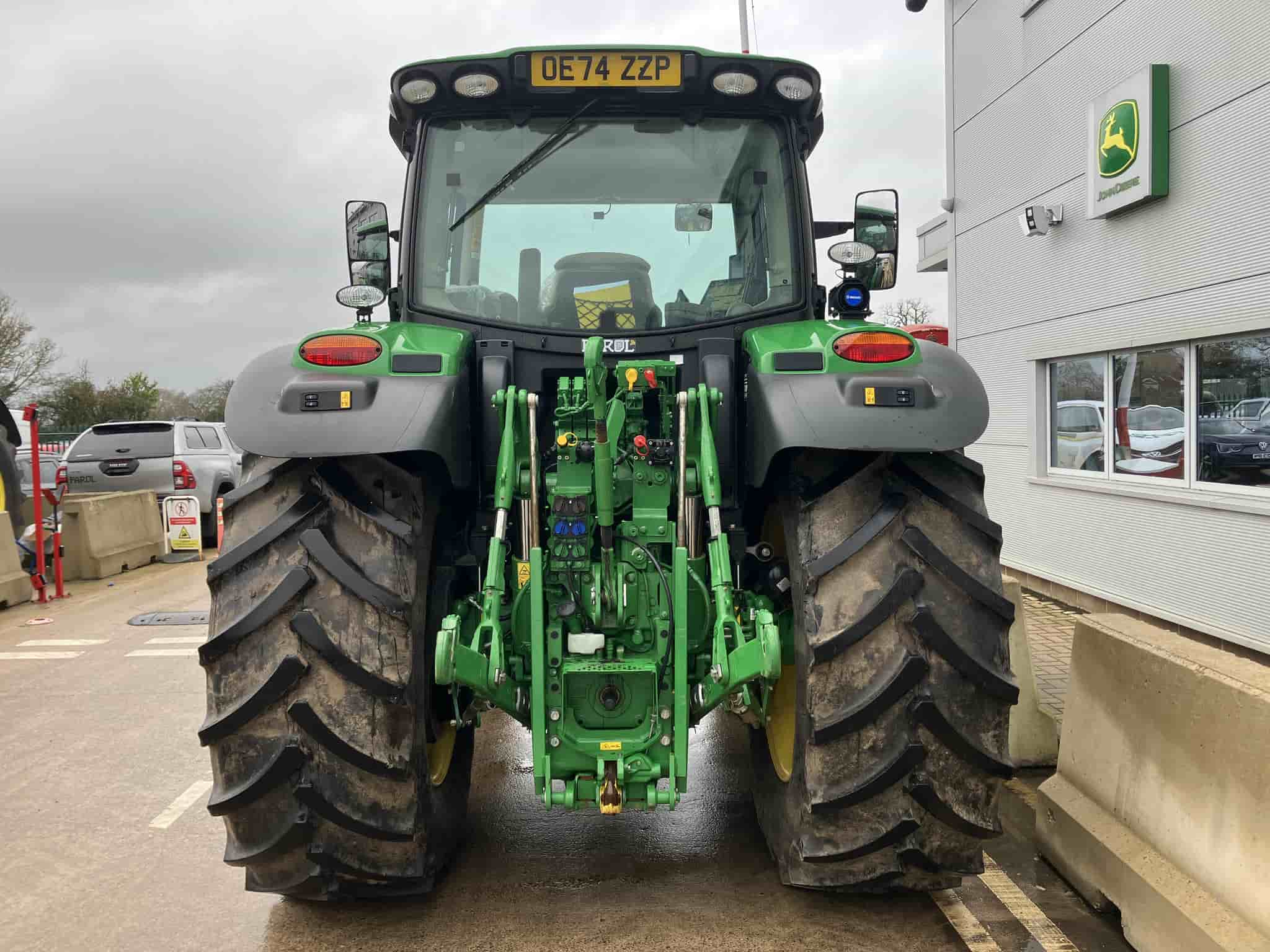 John Deere 6R 185