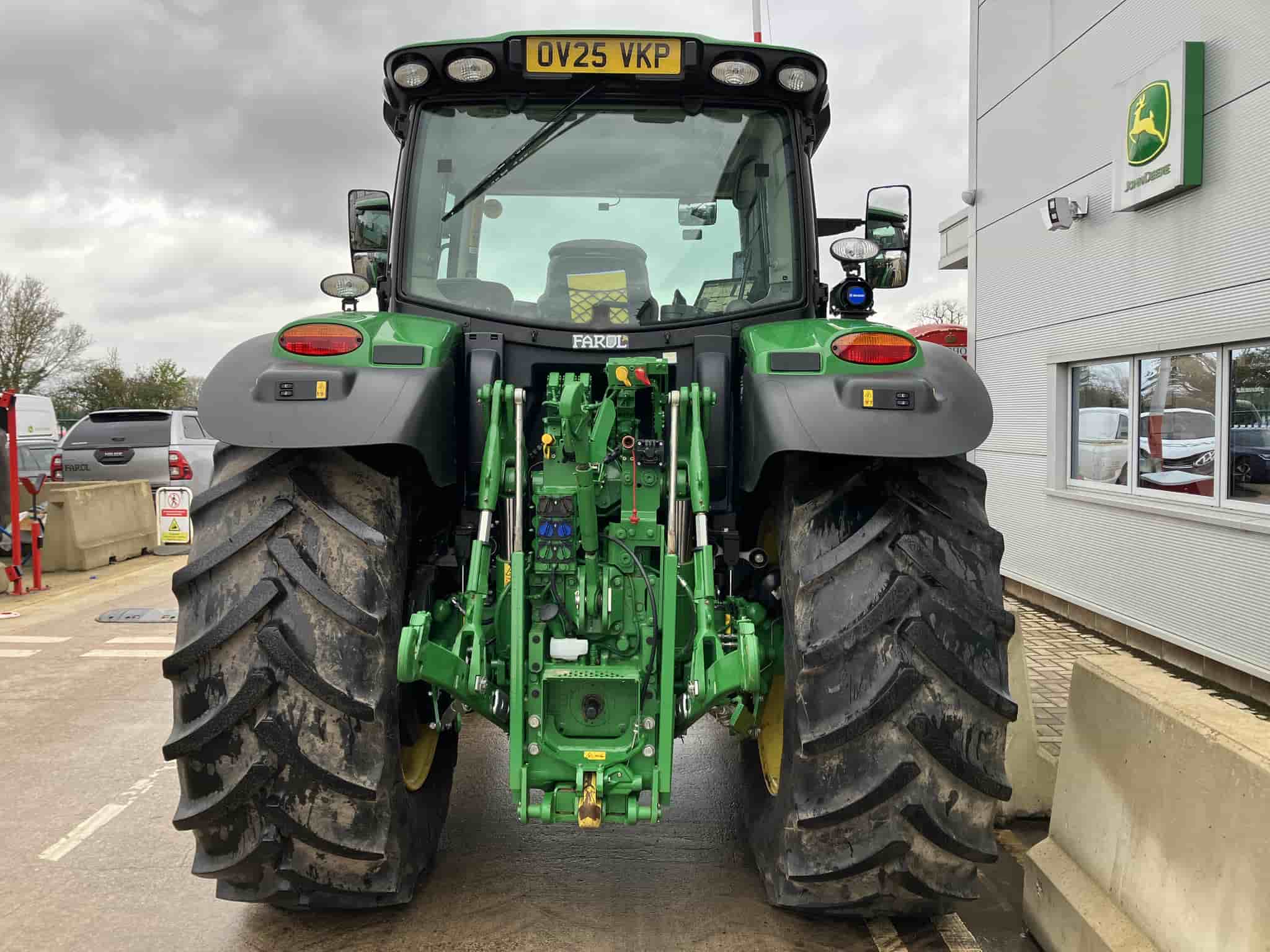 John Deere 6R 185