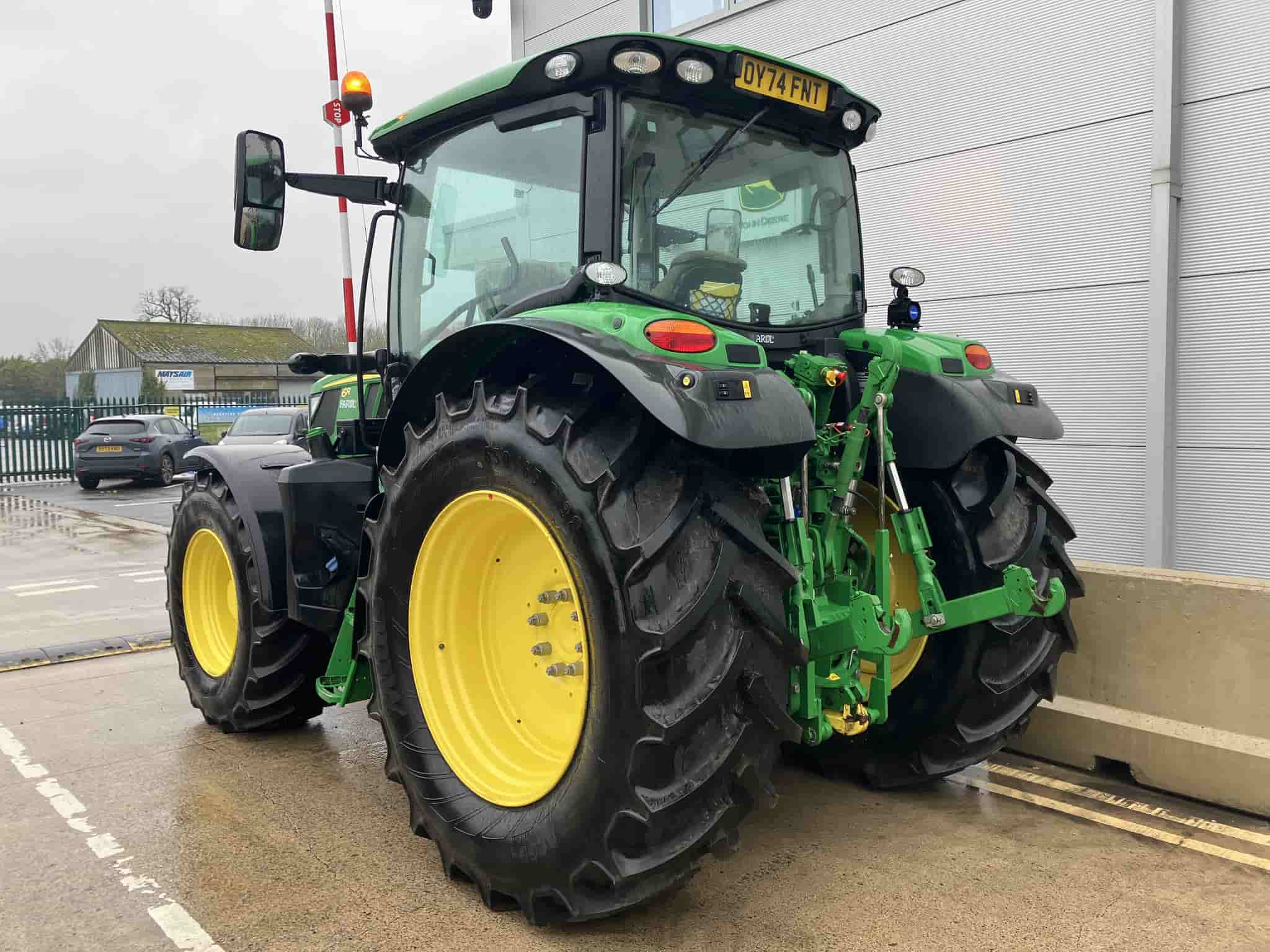John Deere 6R 150