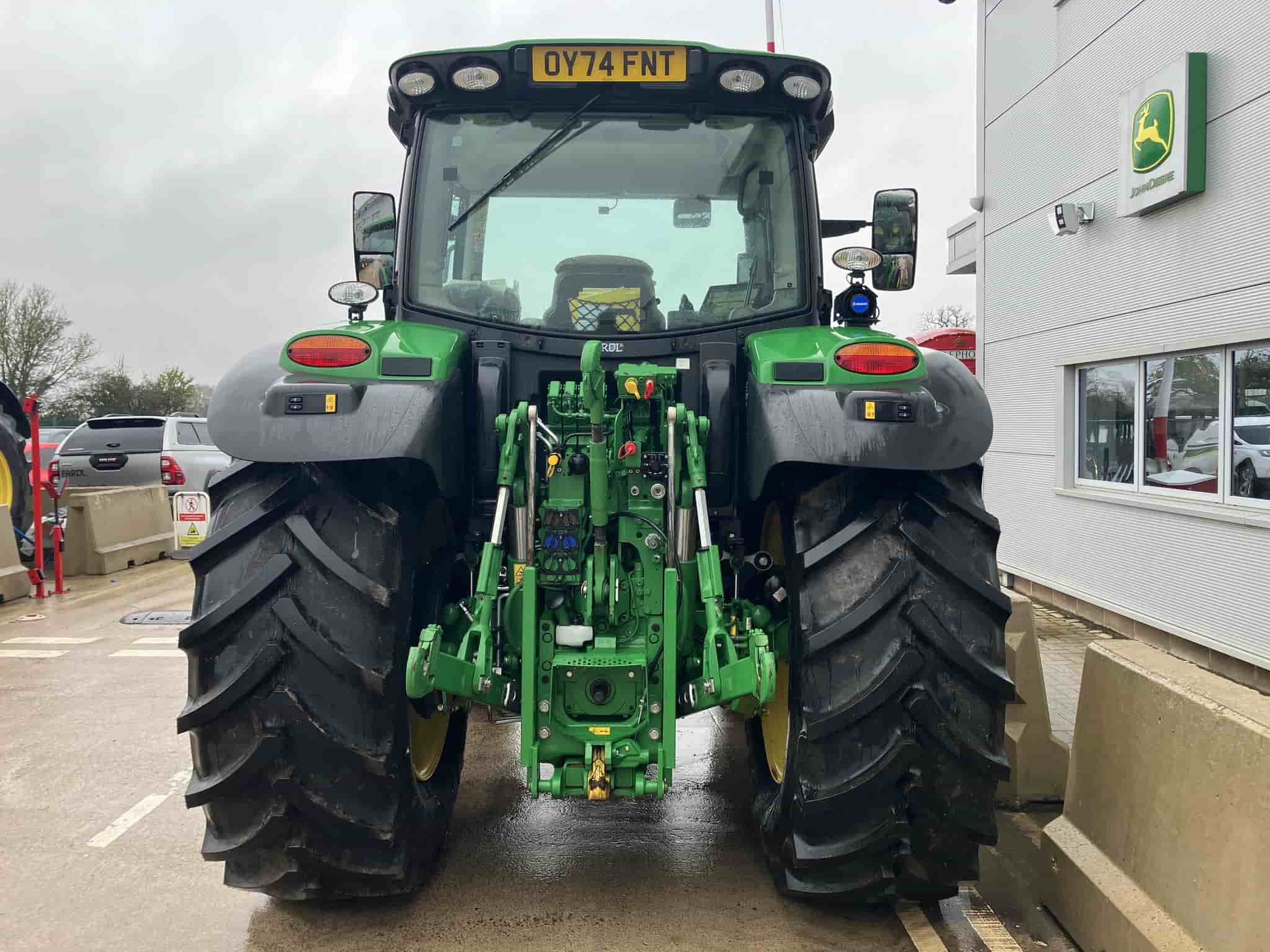 John Deere 6R 150