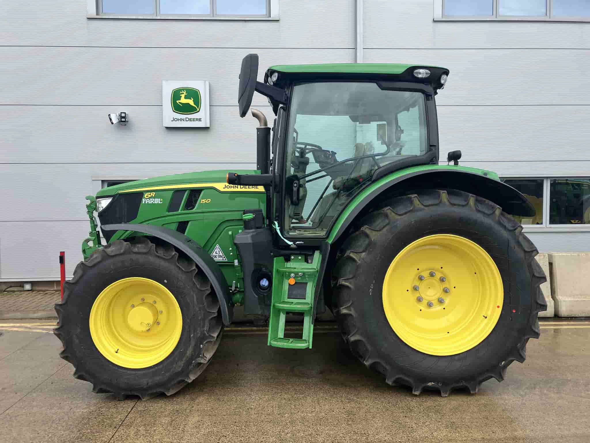 John Deere 6R 150