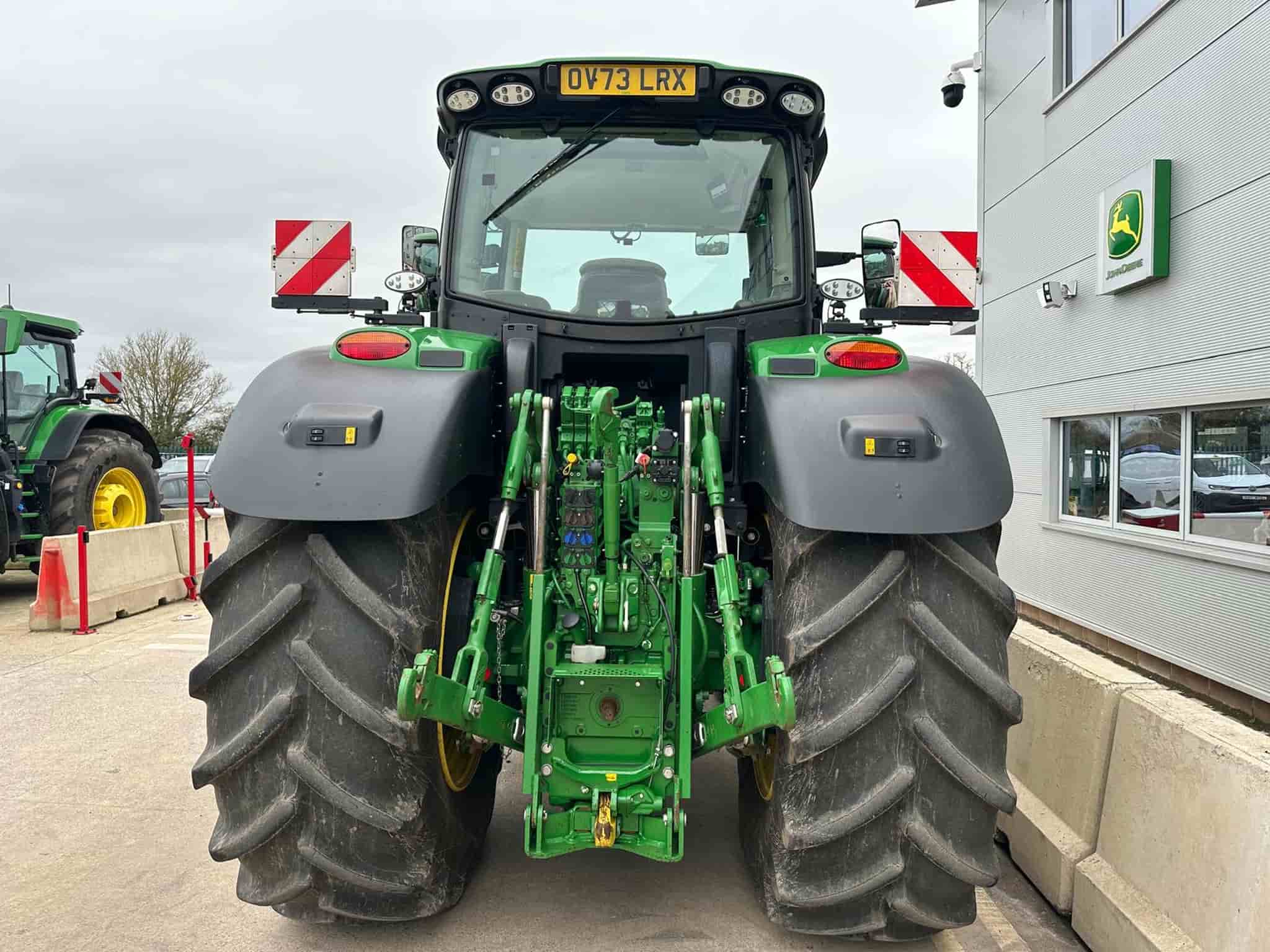 John Deere 6R 250