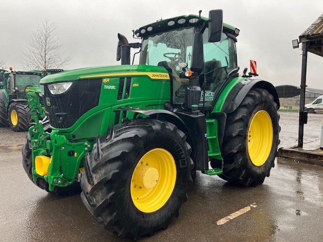 John Deere 6R 250