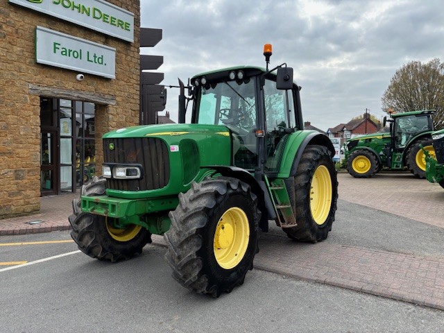 John Deere 6620
