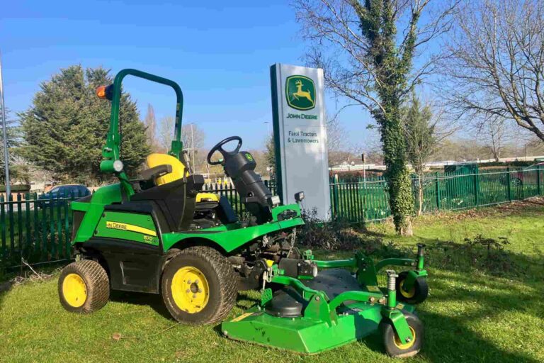 John Deere 1570 Commercial Outfront Mower
