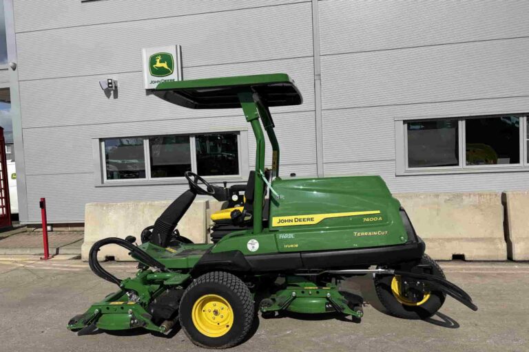 John Deere 7400A Triple Rotary Mower