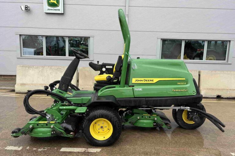 John Deere 7400A Triple Rotary Mower