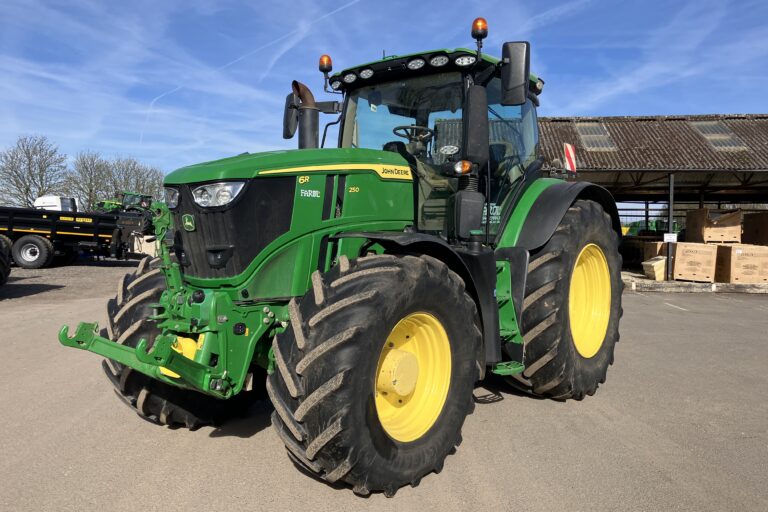 John Deere 6R 250
