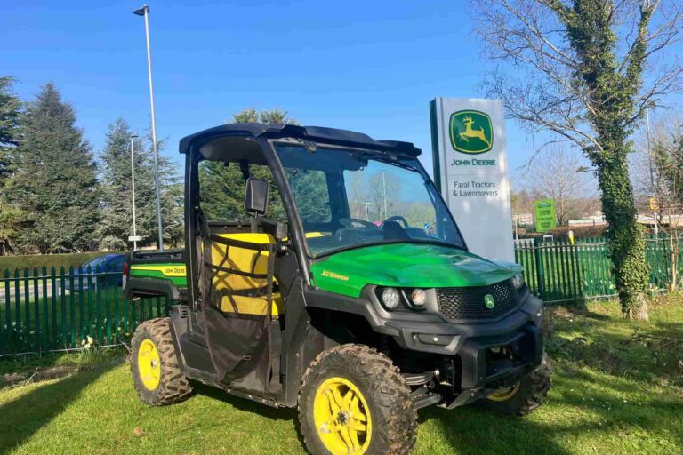 john deere xuv865m gator