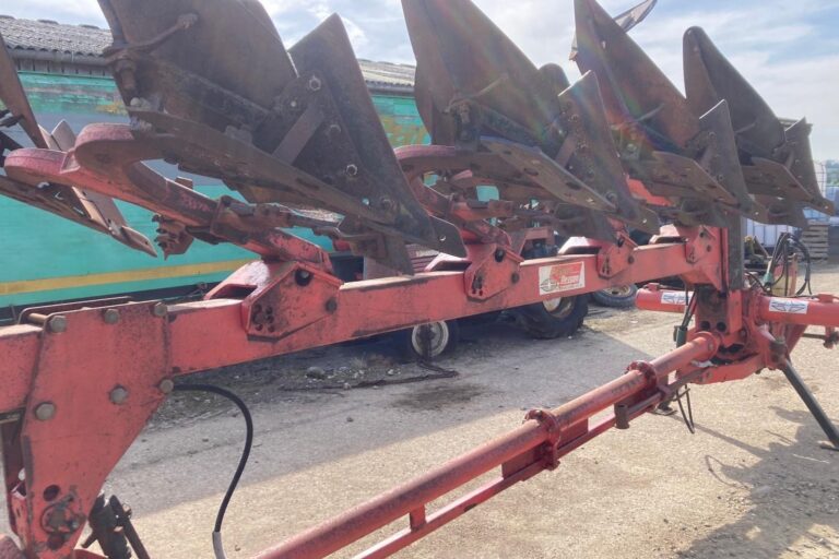 Gregoire Besson SPB9 Plough