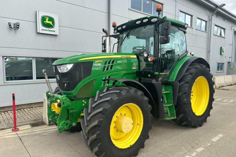 John Deere 6155R