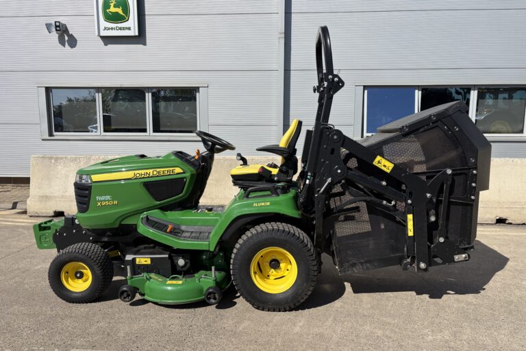 John Deere X950R Cut & Collect mower