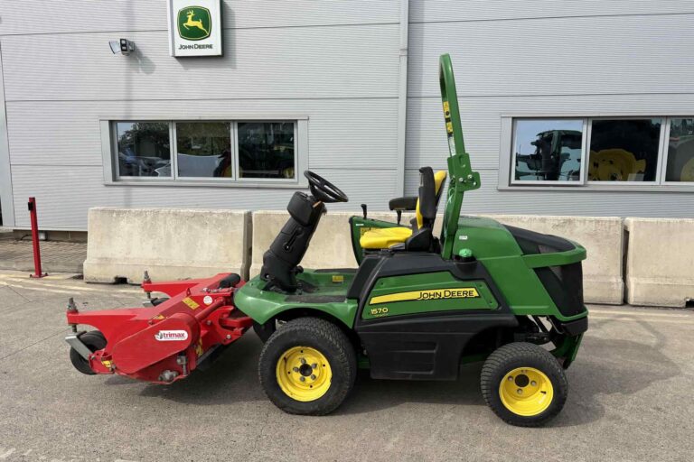 John Deere 1570 Commercial Outfront Mower