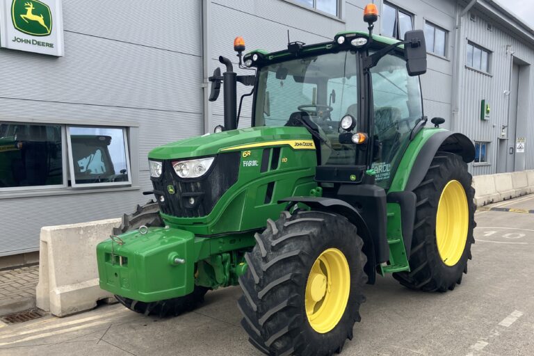 John Deere 6R 110
