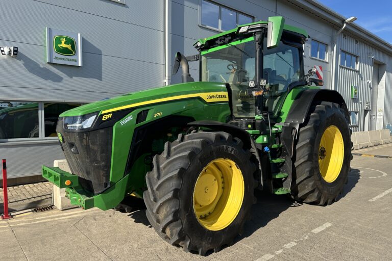 John Deere 8R 370