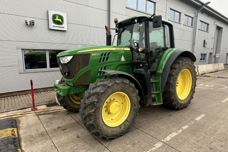 John Deere 6150M