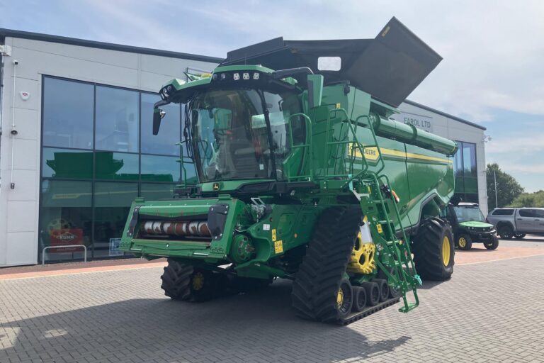 John Deere X9 1100