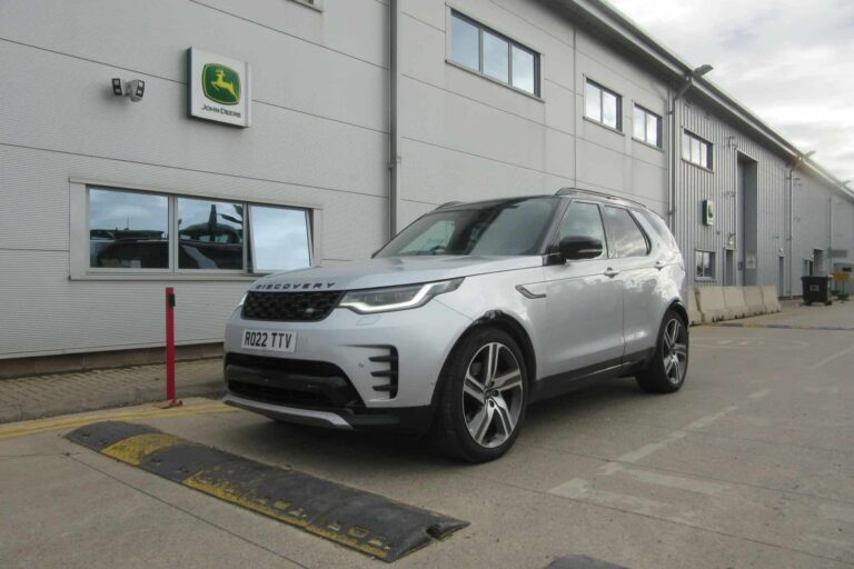 Land Rover Discovery R-Dynamic HSE D MHEV Auto