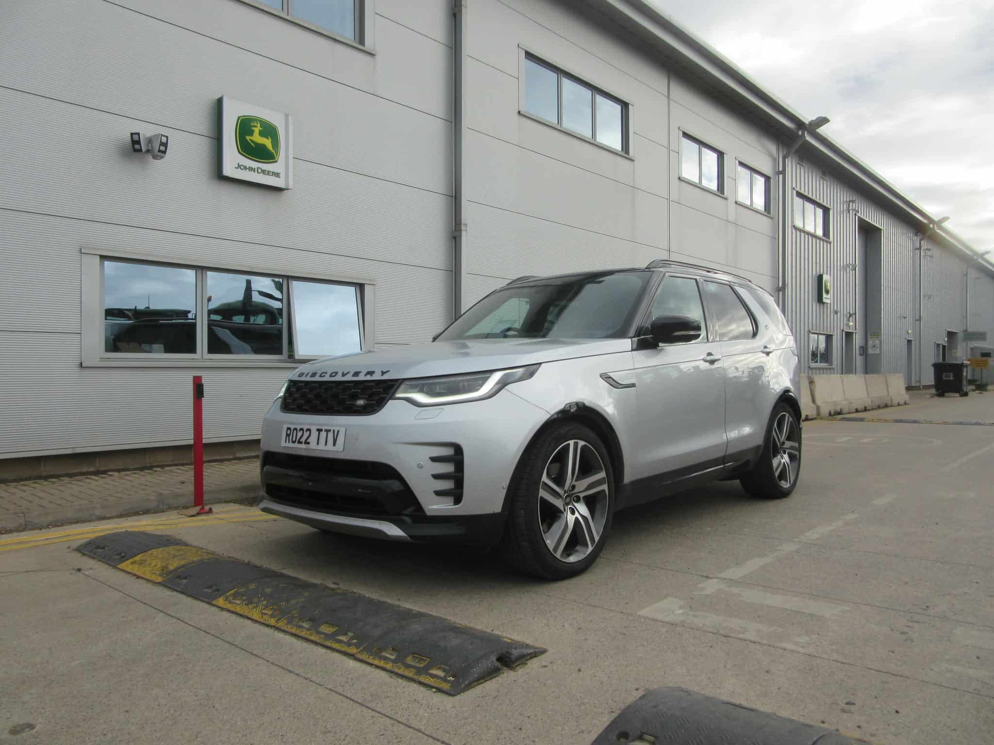 Land Rover Discovery R-Dynamic HSE D MHEV Auto