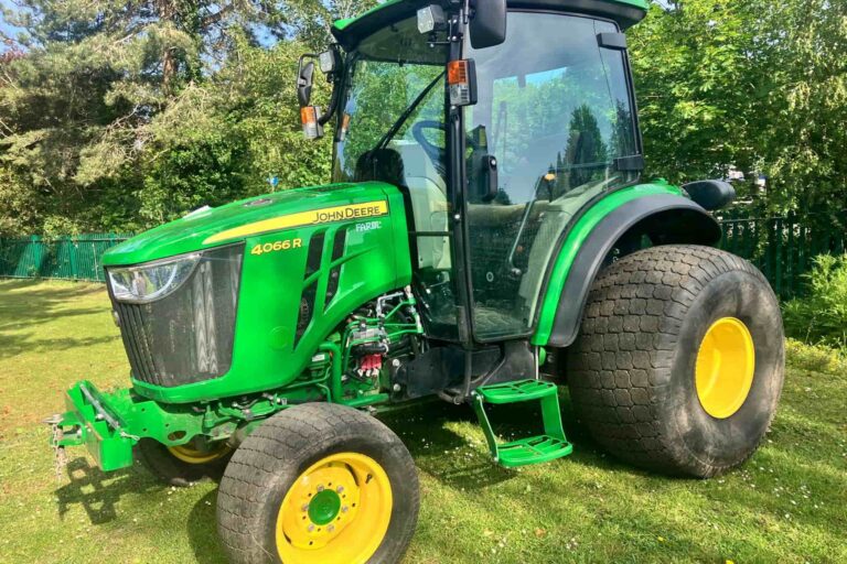 John Deere 4066R Compact Tractor