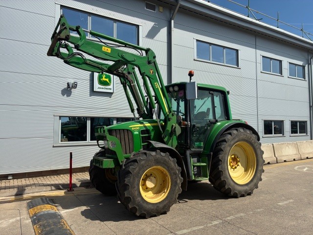 John Deere 6430 Premium + 633 Loader