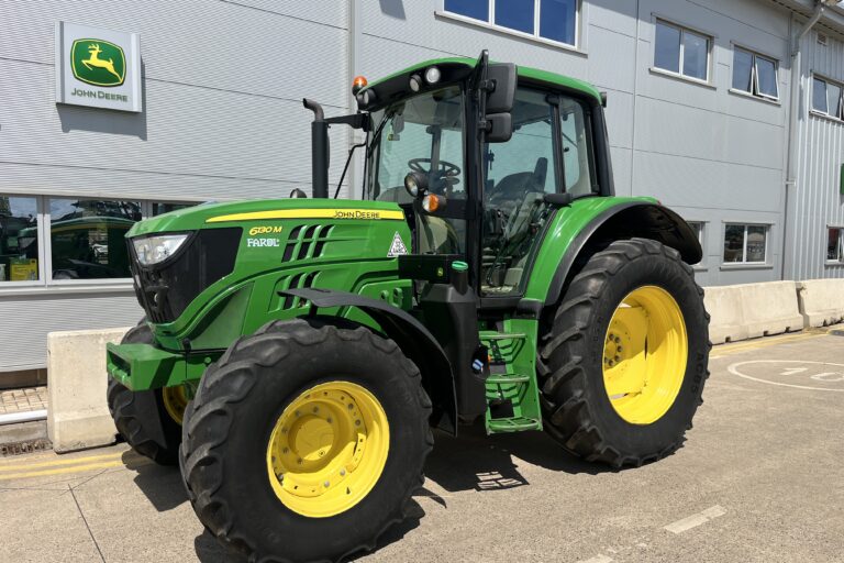 John Deere 6130M