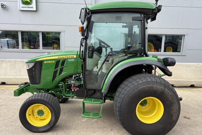 John Deere 4066R Compact Tractor