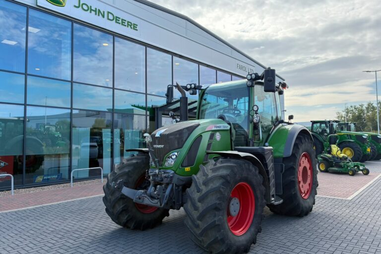 Fendt 724 Vario Profi Plus