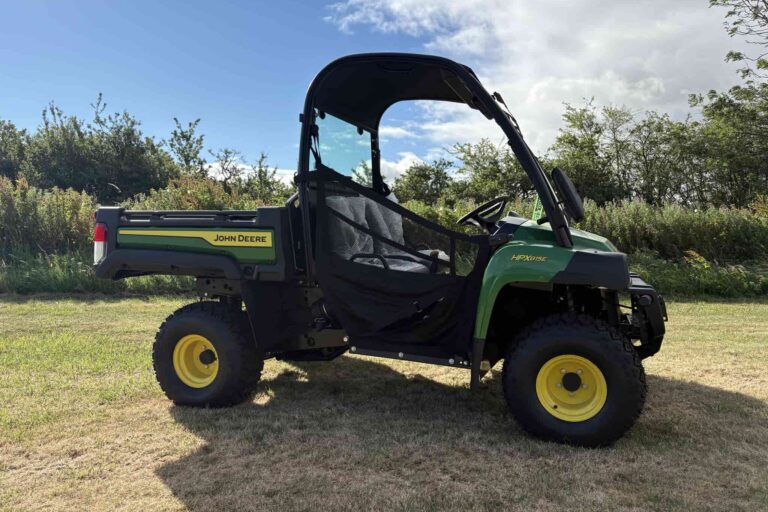 John Deere HPX815E Gator
