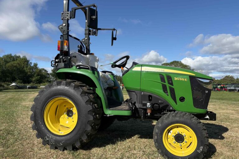 John Deere 3038E Compact Tractor