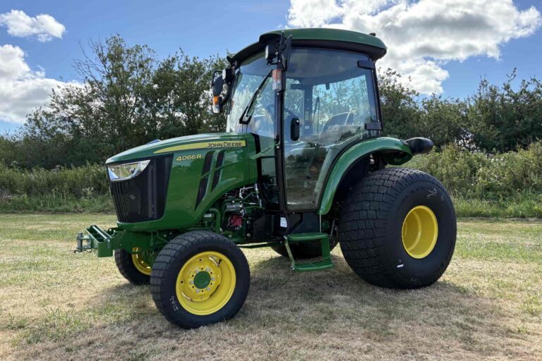 John Deere 4066R Compact Tractor