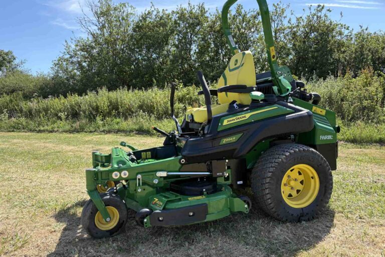 John Deere Z994R commercial Z-Turn mower