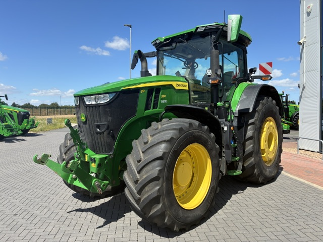John Deere 7R350