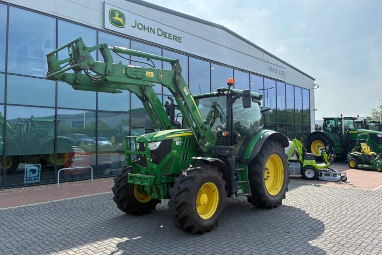 John Deere 6130R + 623R Loader