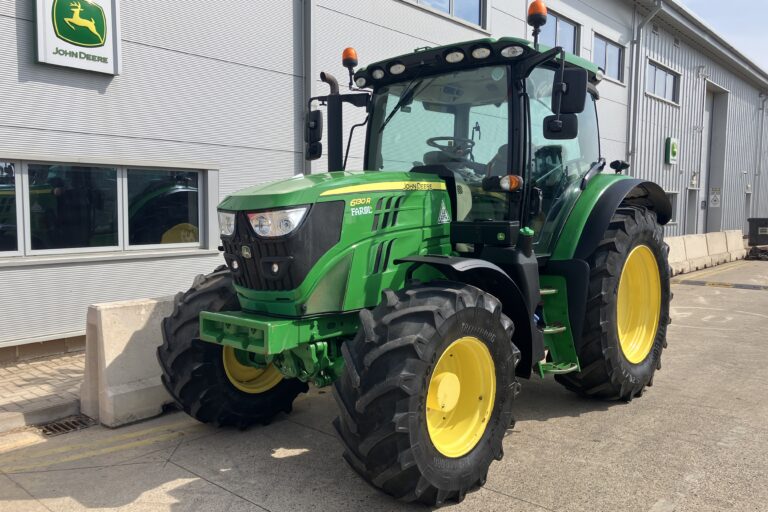 John Deere 6130R