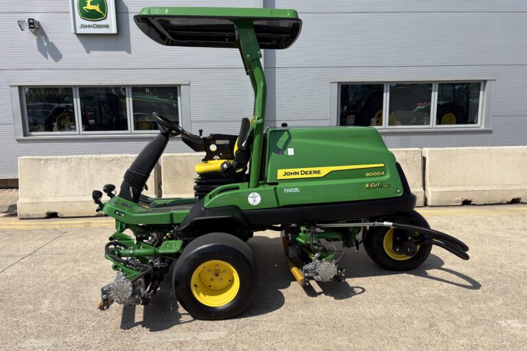 John Deere 8000AE Fairway Mower