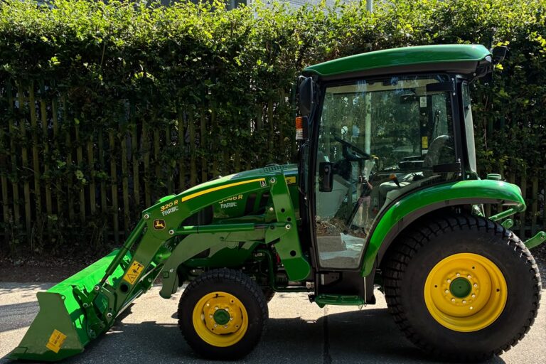 John Deere 3046R Compact Tractor and 320R Loader DEMO