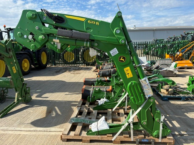 John Deere 623R