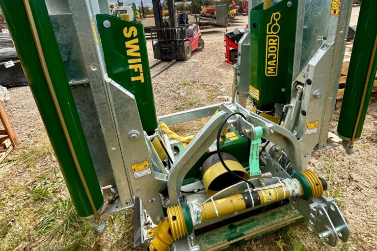 Major MJ71-400 Winged Roller Mower
