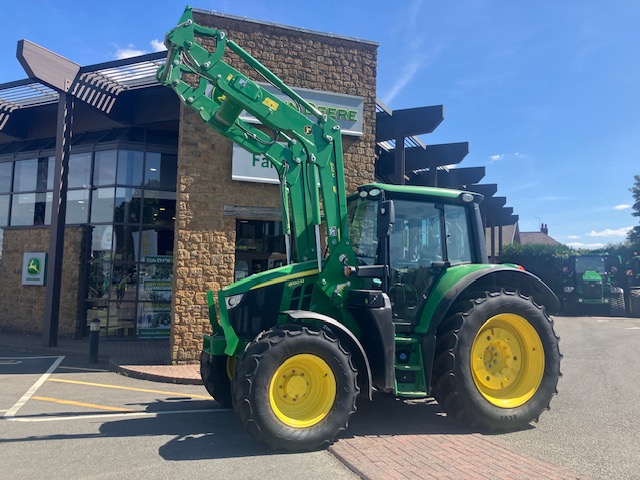 John Deere 6120M + 623M Loader