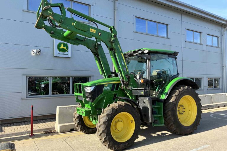 JOHN DEERE 6R 130