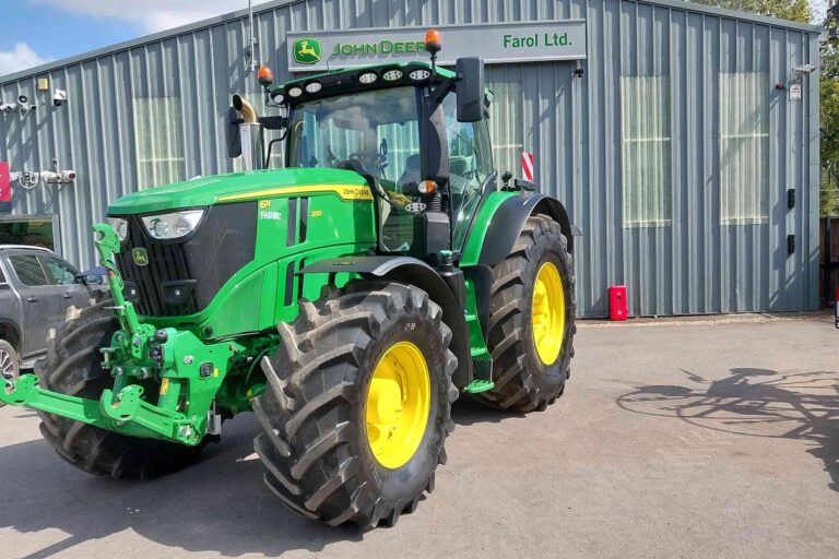 John Deere 6R 250