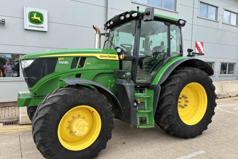 JOHN DEERE 6R 155